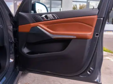 X5 xDrive 45 e M Sport