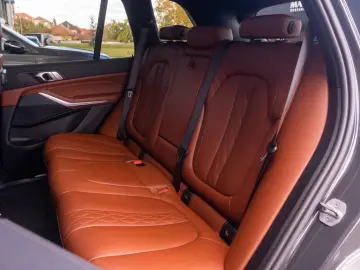 X5 xDrive 45 e M Sport