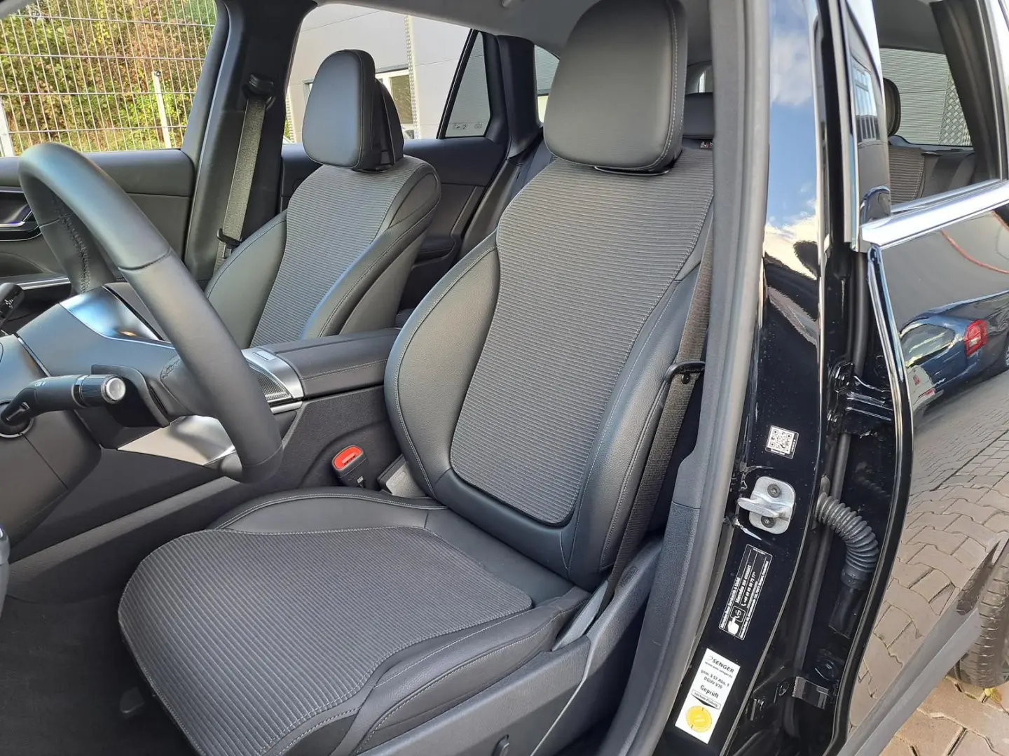 GLC 200 4Matic Avantgarde ACC 360 DAB Spur Shzg