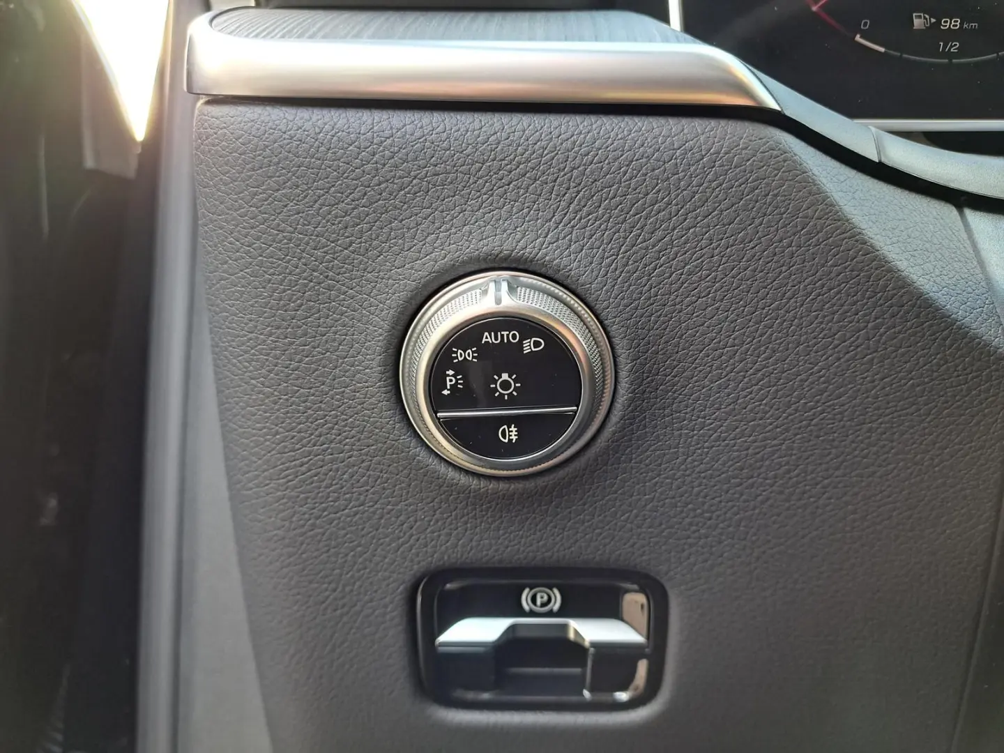 GLC 200 4Matic Avantgarde ACC 360 DAB Spur Shzg