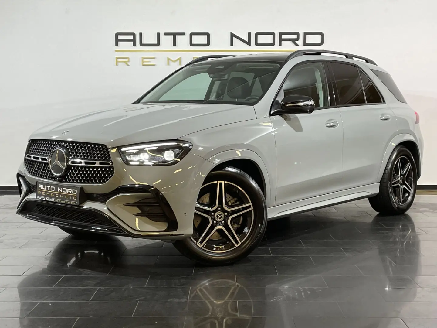 GLE 300 d 4Matic AMG Pano 360  AHK Night MBUX