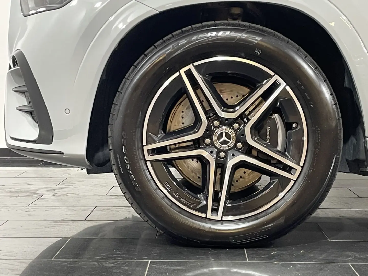 GLE 300 d 4Matic AMG Pano 360  AHK Night MBUX