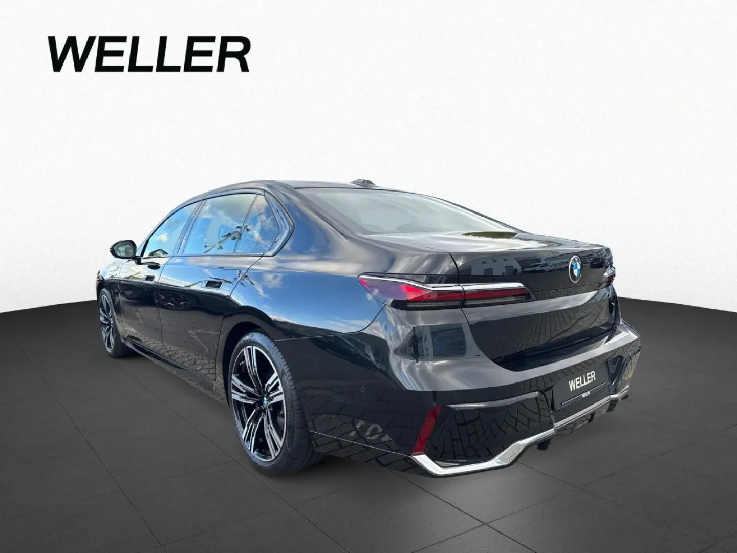 740d xD M SPORT DA PAProf Pano Iconic BW AHK 21