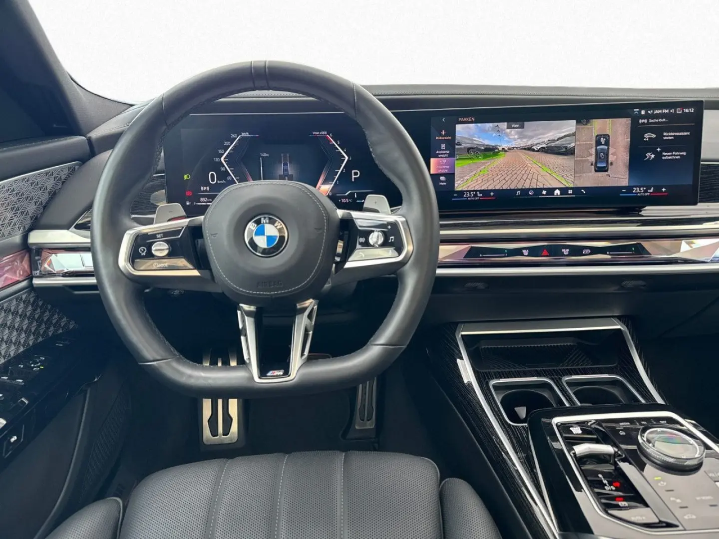 740d xD M SPORT DA PAProf Pano Iconic BW AHK 21