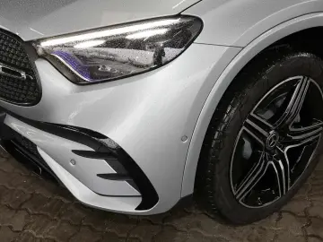 GLC 300 4M DIG-LED 360  Pano AHK Night Distronic