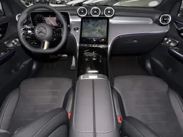 GLC 300 4M DIG-LED 360  Pano AHK Night Distronic