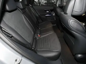 GLC 300 4M DIG-LED 360  Pano AHK Night Distronic