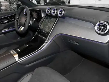 GLC 300 4M DIG-LED 360  Pano AHK Night Distronic