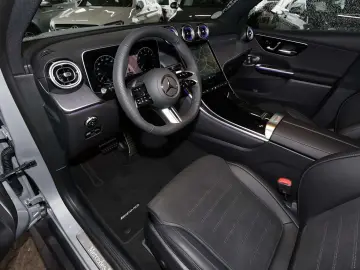 GLC 300 4M DIG-LED 360  Pano AHK Night Distronic