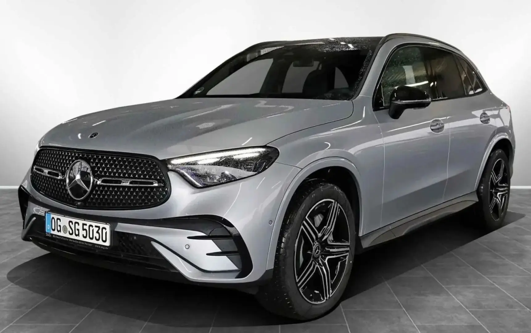 GLC 300 4M DIG-LED 360  Pano AHK Night Distronic