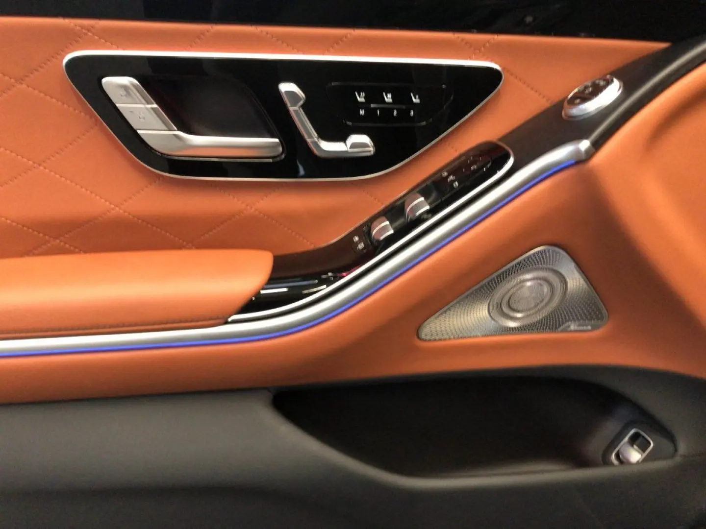 S 580 e lang AMG Pano Distr KeyG Burm Servoschli