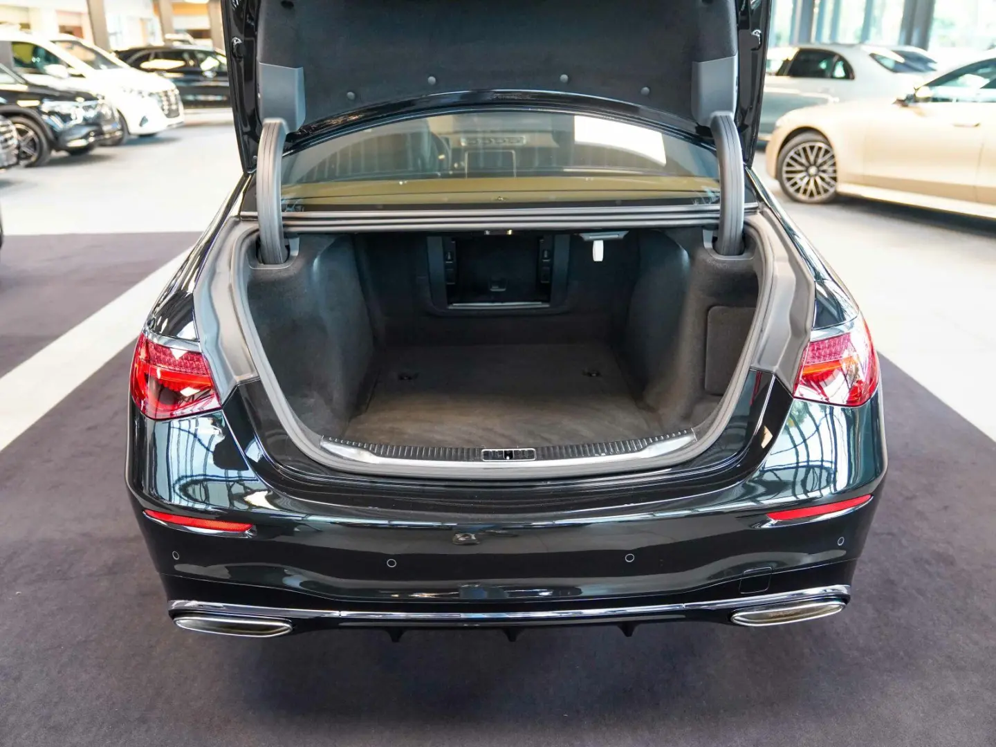 S 500 4M AMG Line Exklusiv Pano Sitzklima Massag