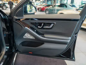 S 500 4M AMG Line Exklusiv Pano Sitzklima Massag