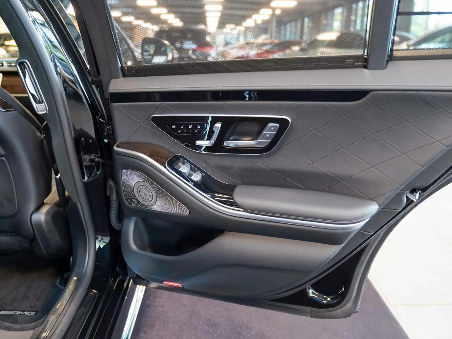S 500 4M AMG Line Exklusiv Pano Sitzklima Massag