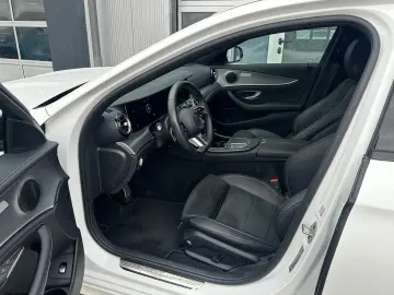 E 220 d AMG Line Night 360  AHK Multibeam ACC