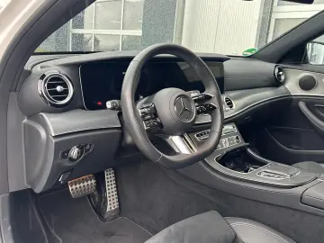 E 220 d AMG Line Night 360  AHK Multibeam ACC