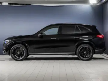 GLC 300 e 4M AMG DIG.LIGHT Pano AHK Distro 360