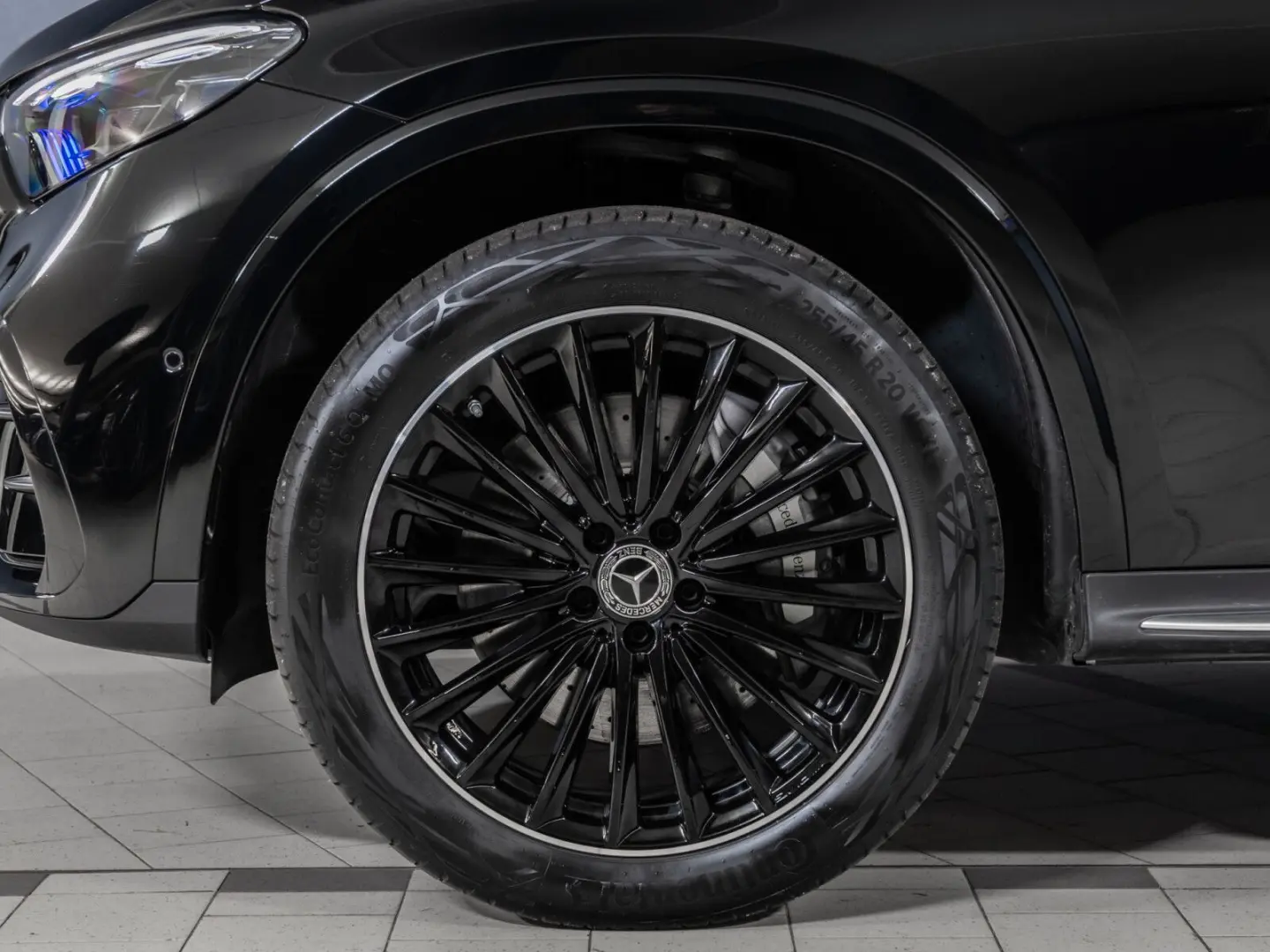 GLC 300 e 4M AMG DIG.LIGHT Pano AHK Distro 360