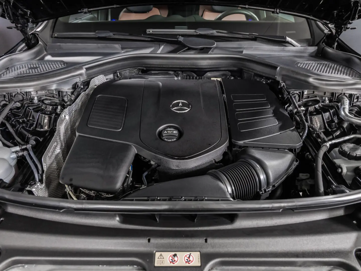 GLC 300 e 4M AMG DIG.LIGHT Pano AHK Distro 360