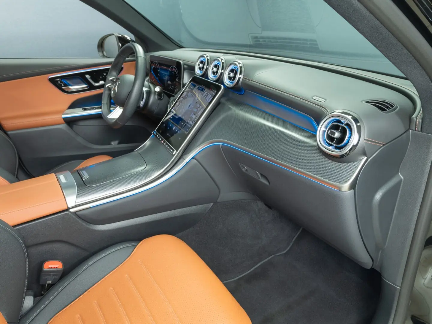 GLC 300 e 4M AMG DIG.LIGHT Pano AHK Distro 360