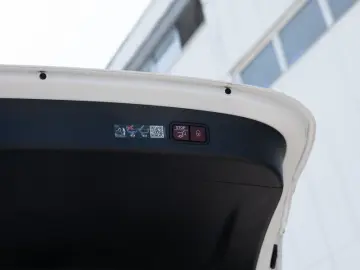 GLC 300 4M AMG-Sport DIGITAL 360 Pano AHK Leder