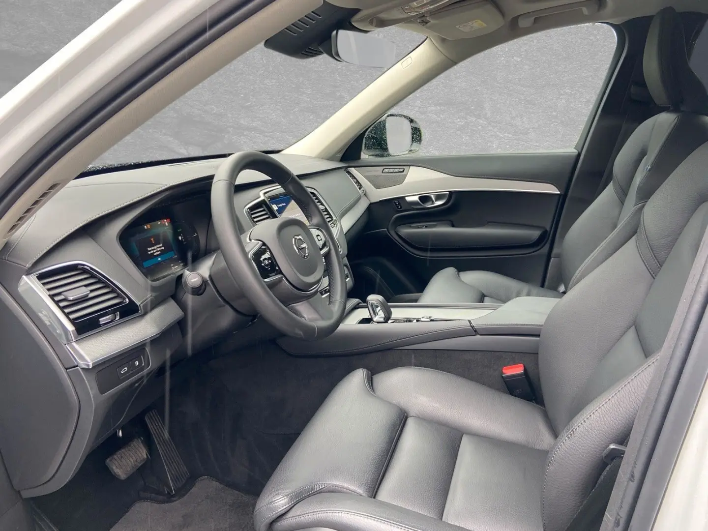 XC90 T8 AWD Recharge Plus Dark 7-Sitzer AHK ACC