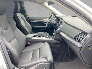 XC90 T8 AWD Recharge Plus Dark 7-Sitzer AHK ACC