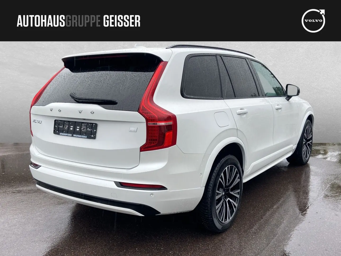 XC90 T8 AWD Recharge Plus Dark 7-Sitzer AHK ACC