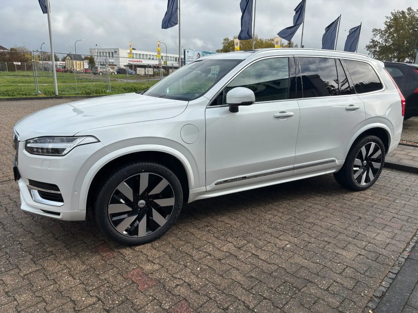 XC90 T8 Plus Bright AWD Panorama 21  360