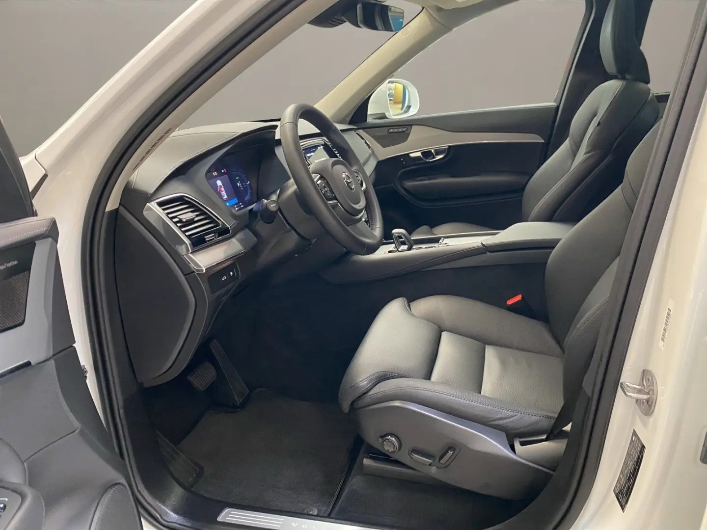 XC90 T8 Twin Engine (E6e) Plus Bright Recharge