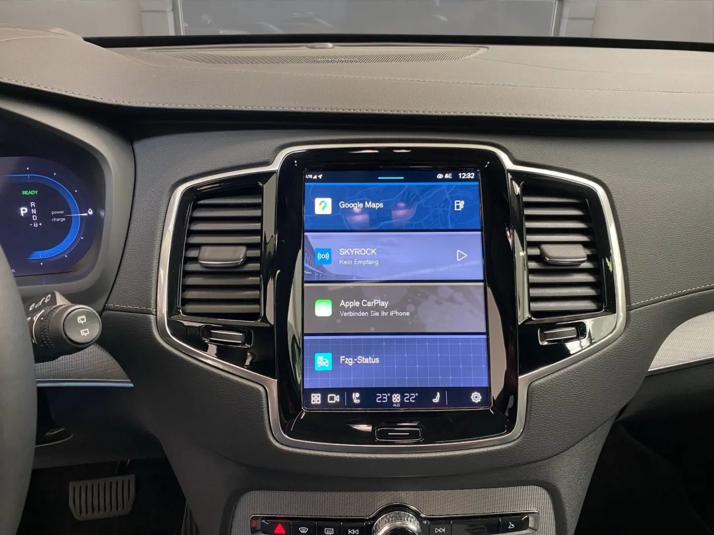 XC90 T8 Twin Engine (E6e) Plus Bright Recharge