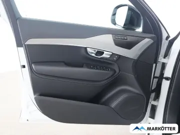 XC90 Plus Dark Recharge Hybrid AWD 7-Sitzer