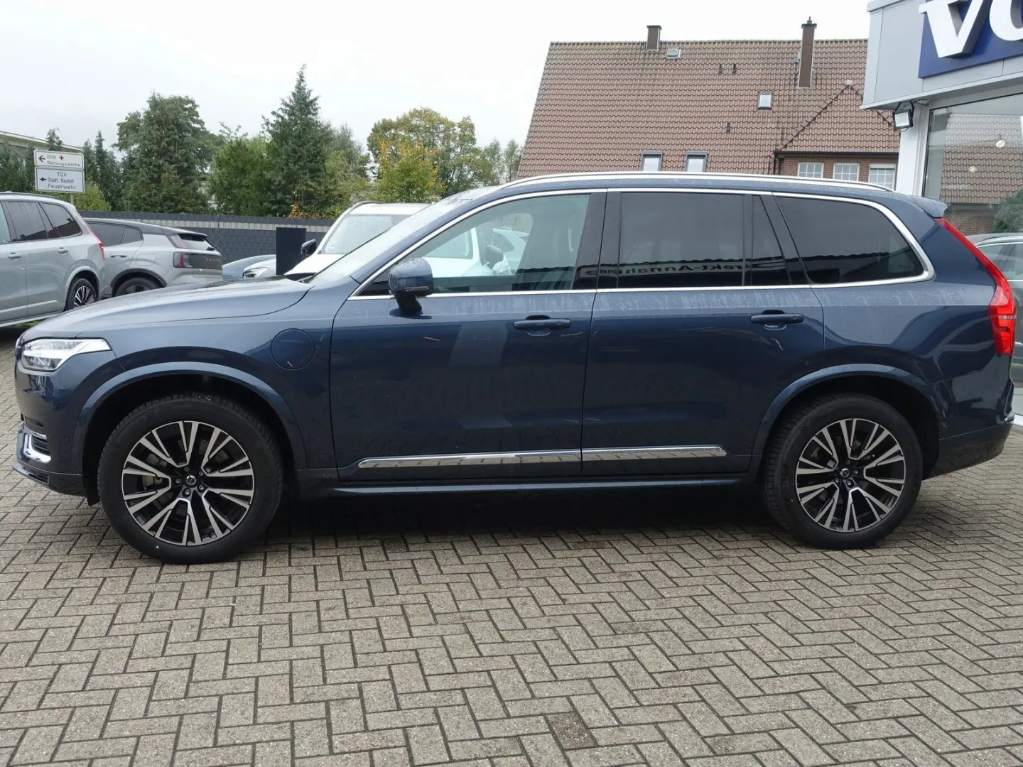 XC90 Plus  T8 AWD 360  HeadUP Pano H&K BLIS