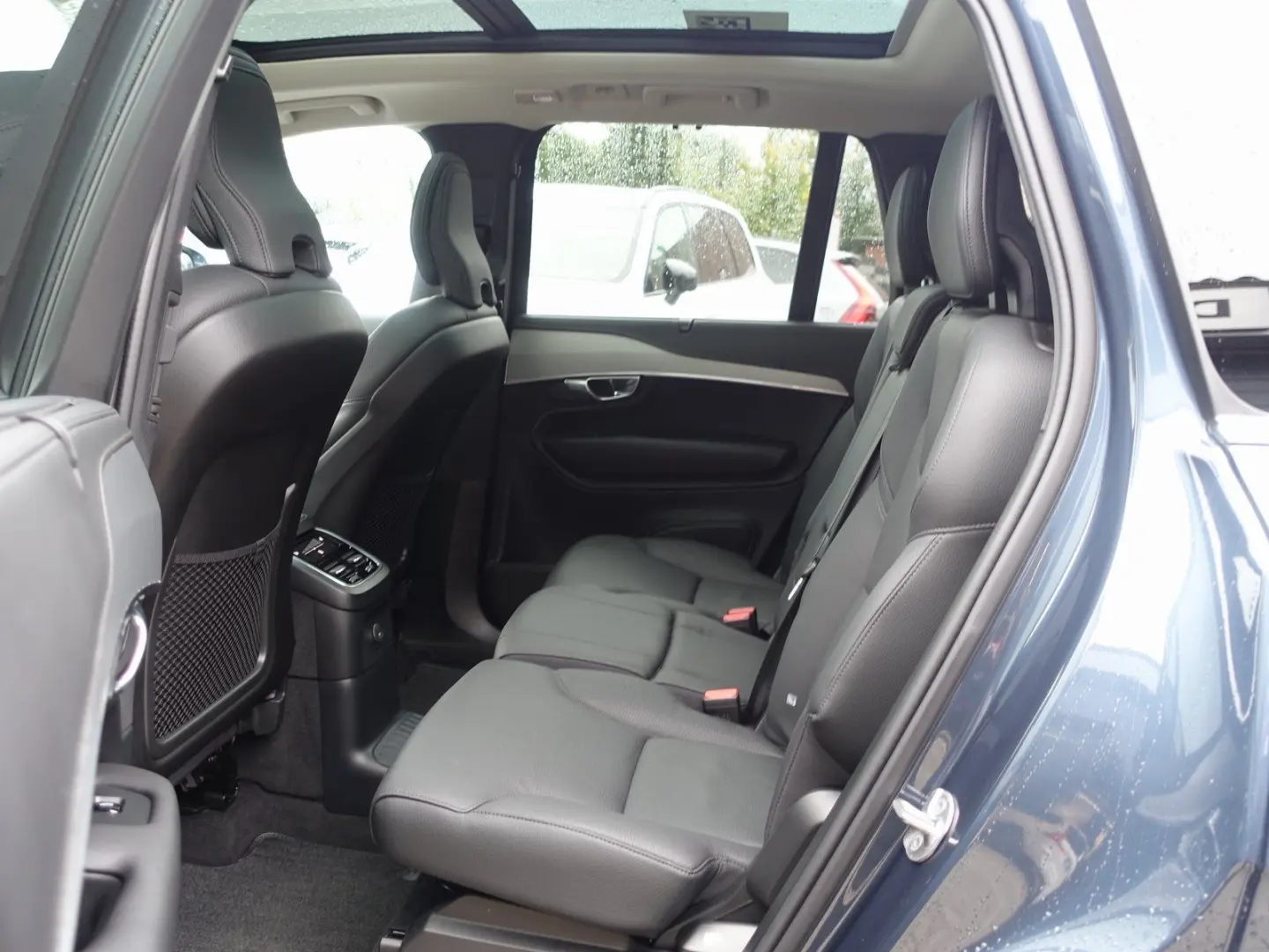 XC90 Plus  T8 AWD 360  HeadUP Pano H&K BLIS