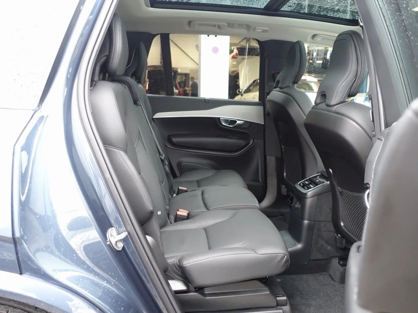 XC90 Plus  T8 AWD 360  HeadUP Pano H&K BLIS