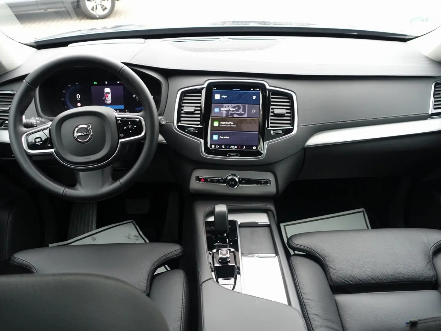 XC90 Plus  T8 AWD 360  HeadUP Pano H&K BLIS