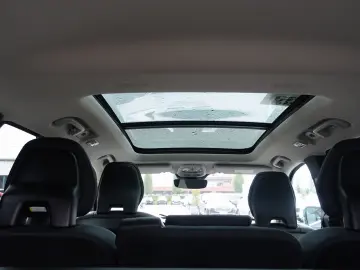 XC90 Plus  T8 AWD 360  HeadUP Pano H&K BLIS