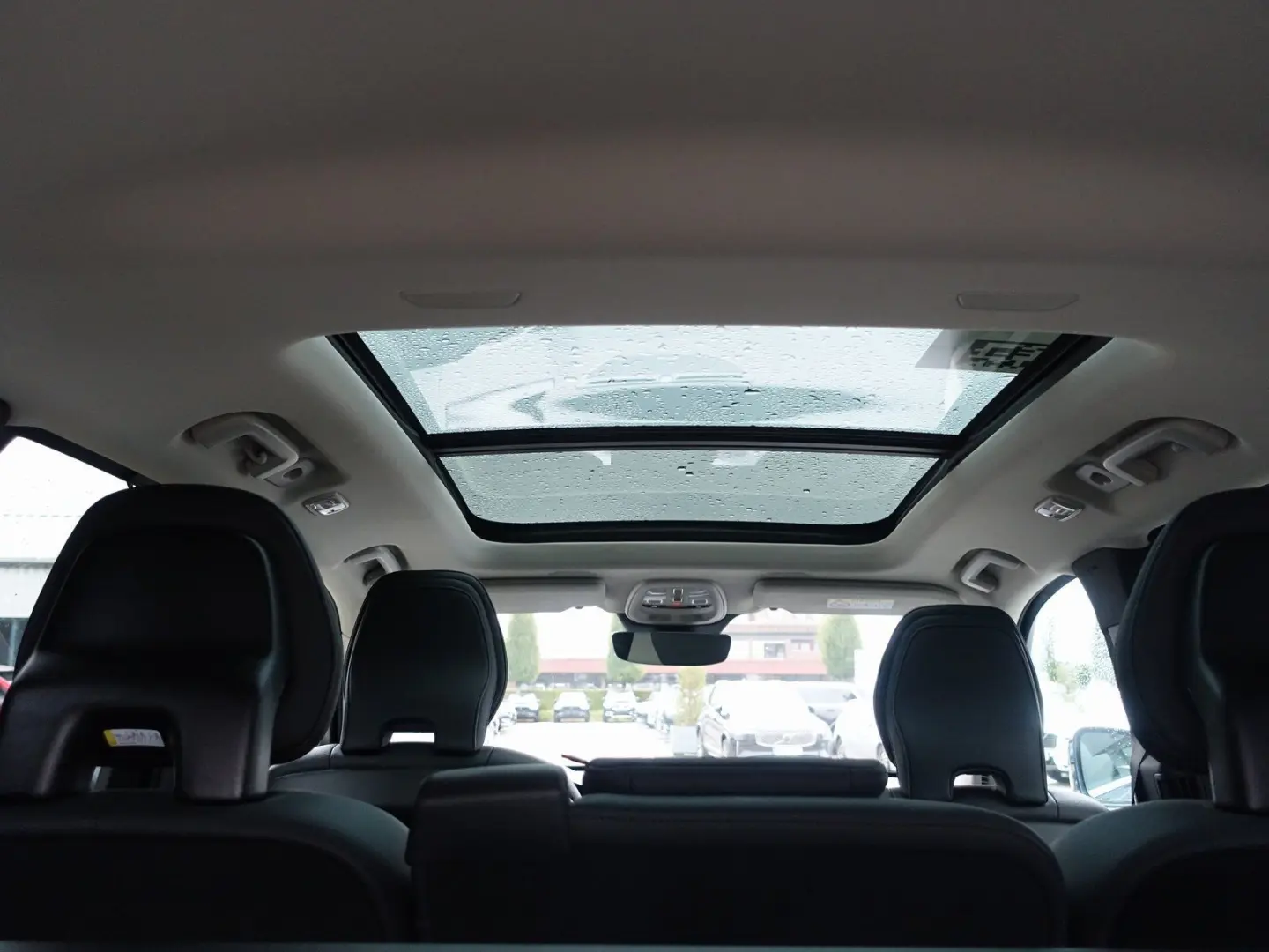 XC90 Plus  T8 AWD 360  HeadUP Pano H&K BLIS