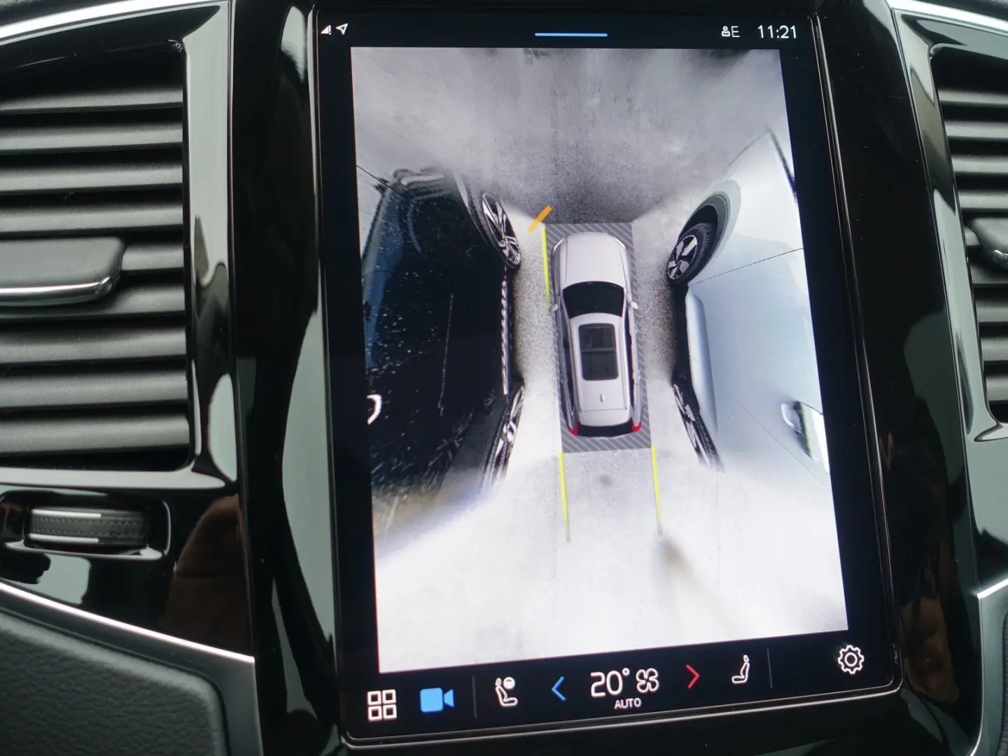 XC90 Plus  T8 AWD 360  HeadUP Pano H&K BLIS