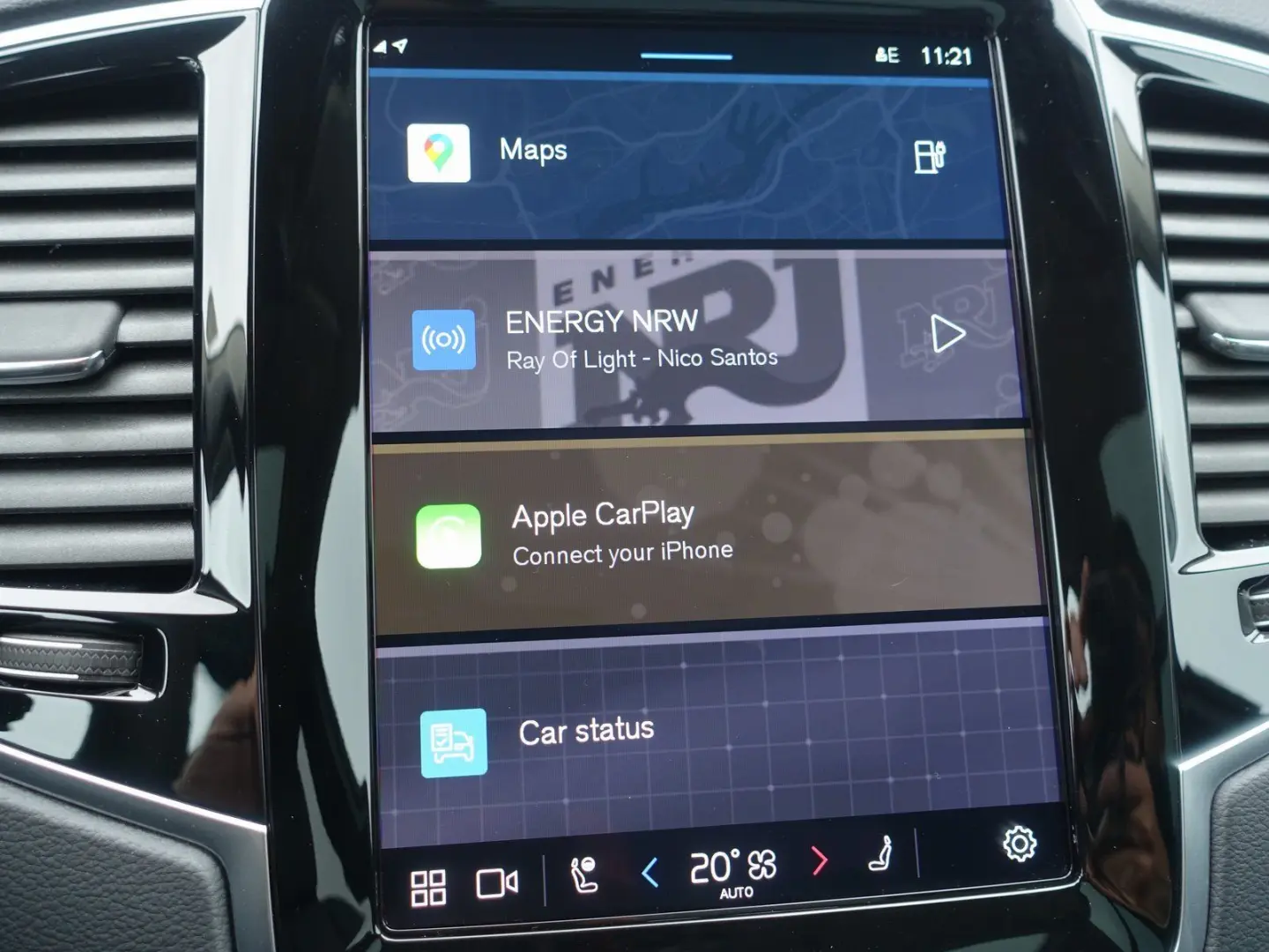 XC90 Plus  T8 AWD 360  HeadUP Pano H&K BLIS