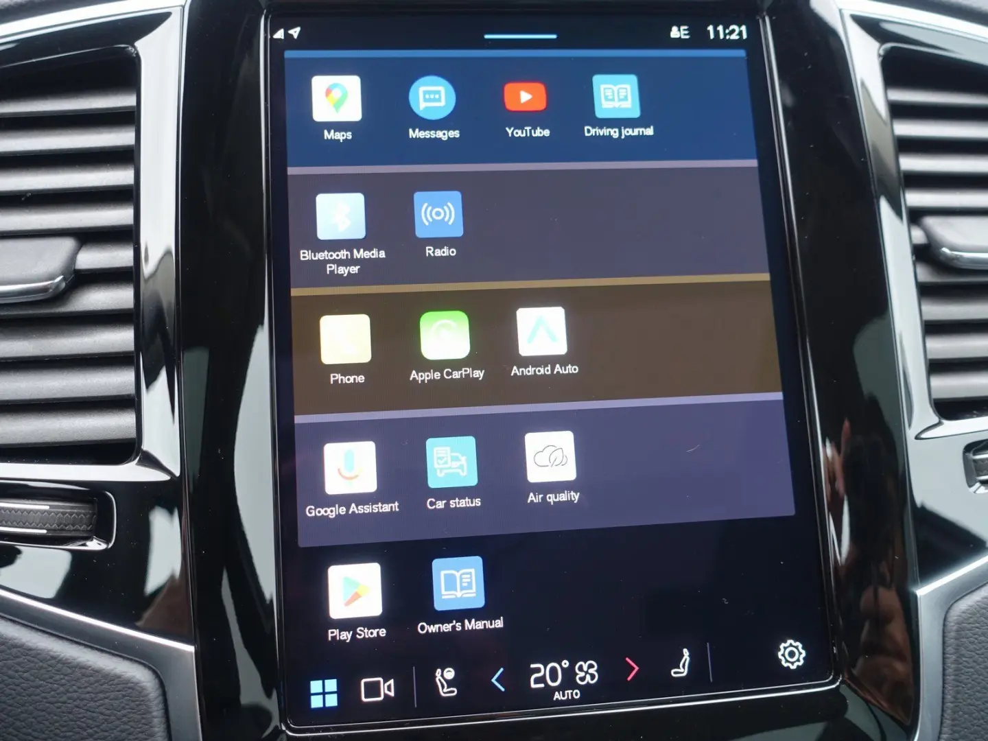 XC90 Plus  T8 AWD 360  HeadUP Pano H&K BLIS