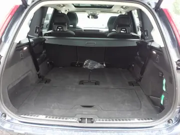 XC90 Plus  T8 AWD 360  HeadUP Pano H&K BLIS