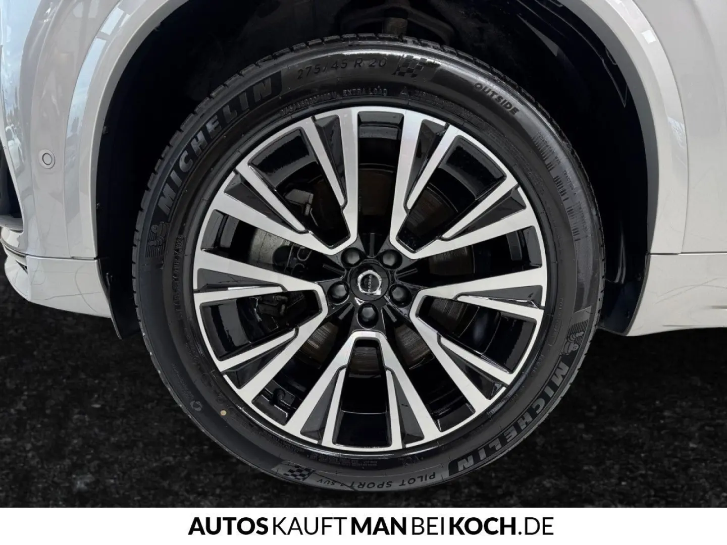 XC90 T8 AWD Plug-In Plus Dark BLIS PANO 360  H