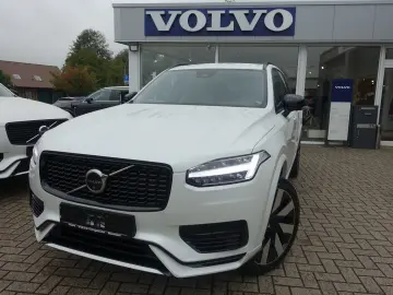 XC90 Plus Dark T8 AWD Plug-inHybrid AHK 360  H&K