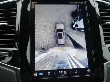 XC90 Plus Dark T8 AWD Plug-inHybrid AHK 360  H&K