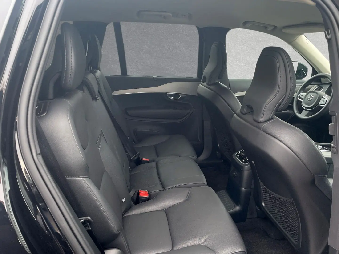 XC90 T8 AWD Plus Dark 7-Sitzer ACC BLIS