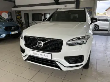 XC90 T8 Ultimate Dark Recharge AWD B&W