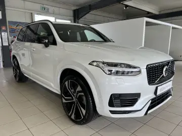 XC90 T8 Ultimate Dark Recharge AWD B&W