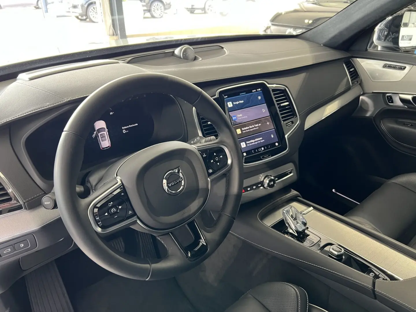 XC90 T8 Ultimate Dark Recharge AWD B&W