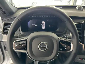 XC90 T8 Ultimate Dark Recharge AWD B&W